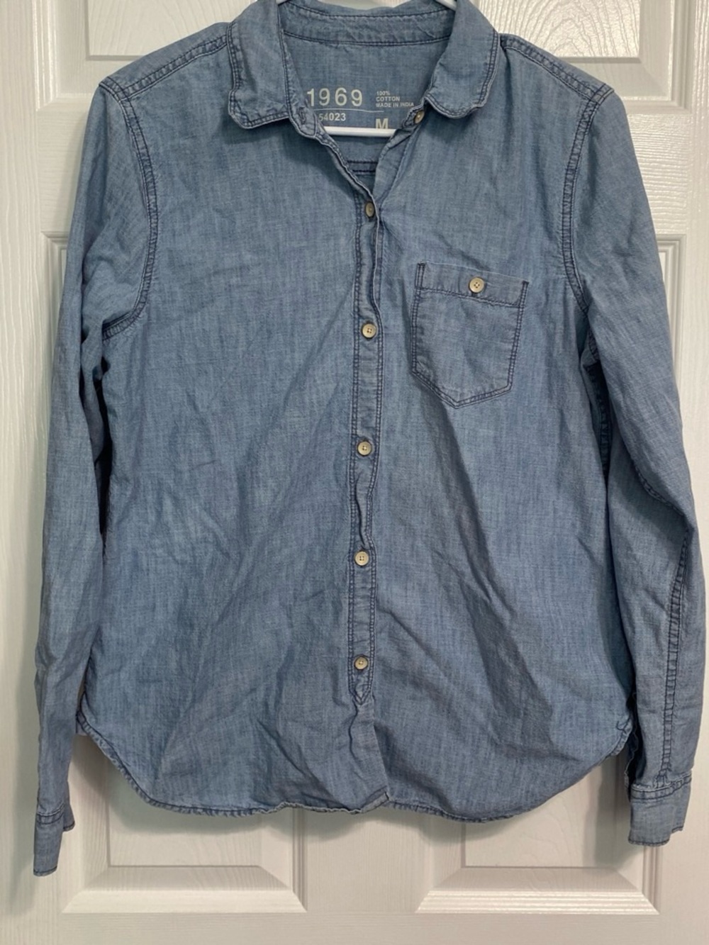GAP  Light Blue Chambray Button-Down Shirt